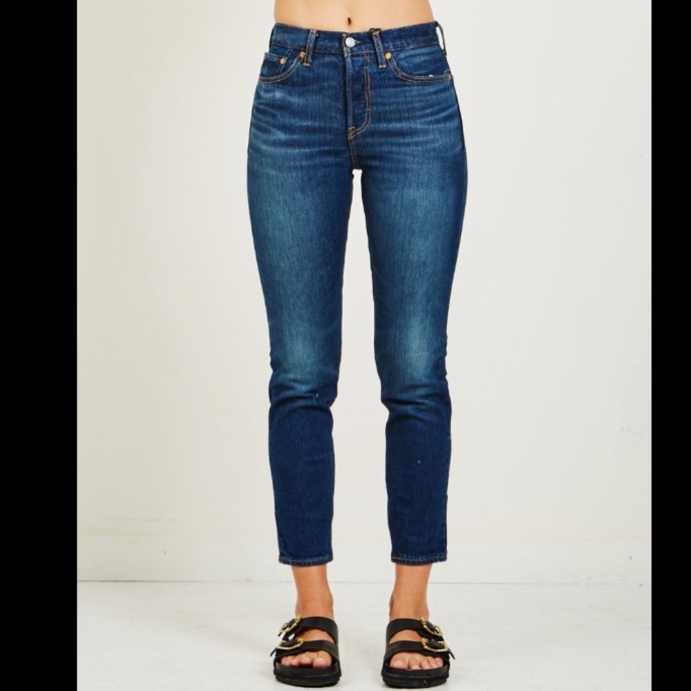 Levi’s Wedgie Icon Authentic Favorite High Rise Jeans